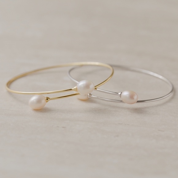 Dainty Pearl Bracelet | 14k Gold Plated - Picture 6 of 6
